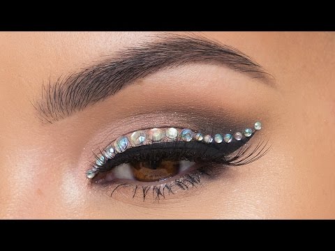 NYE Liner Tutorial | Maryam Maquillage - YouTube