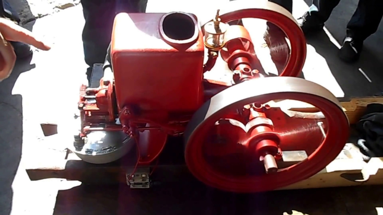 Titan antique engine - YouTube