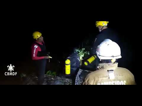 Bombeiros do DF fazem buscas por homem que foi arrastado por enxurrada no Riacho Fundo