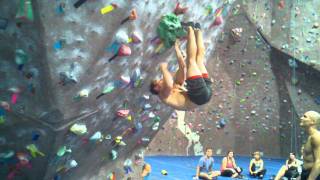 Bat Hang problem at The Edge Rock Gym