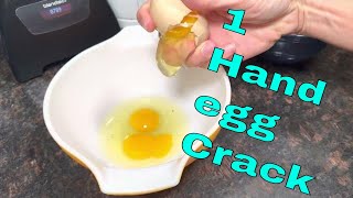 How To Perfectly Crack An Egg With 1 Hand by Kendall Todd TheSilverGuy 147 views 1 year ago 1 minute, 8 seconds