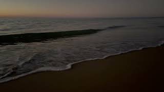 Soothing Sounds of Ocean Waves Gently Lapping the Shore - 8 Hours
