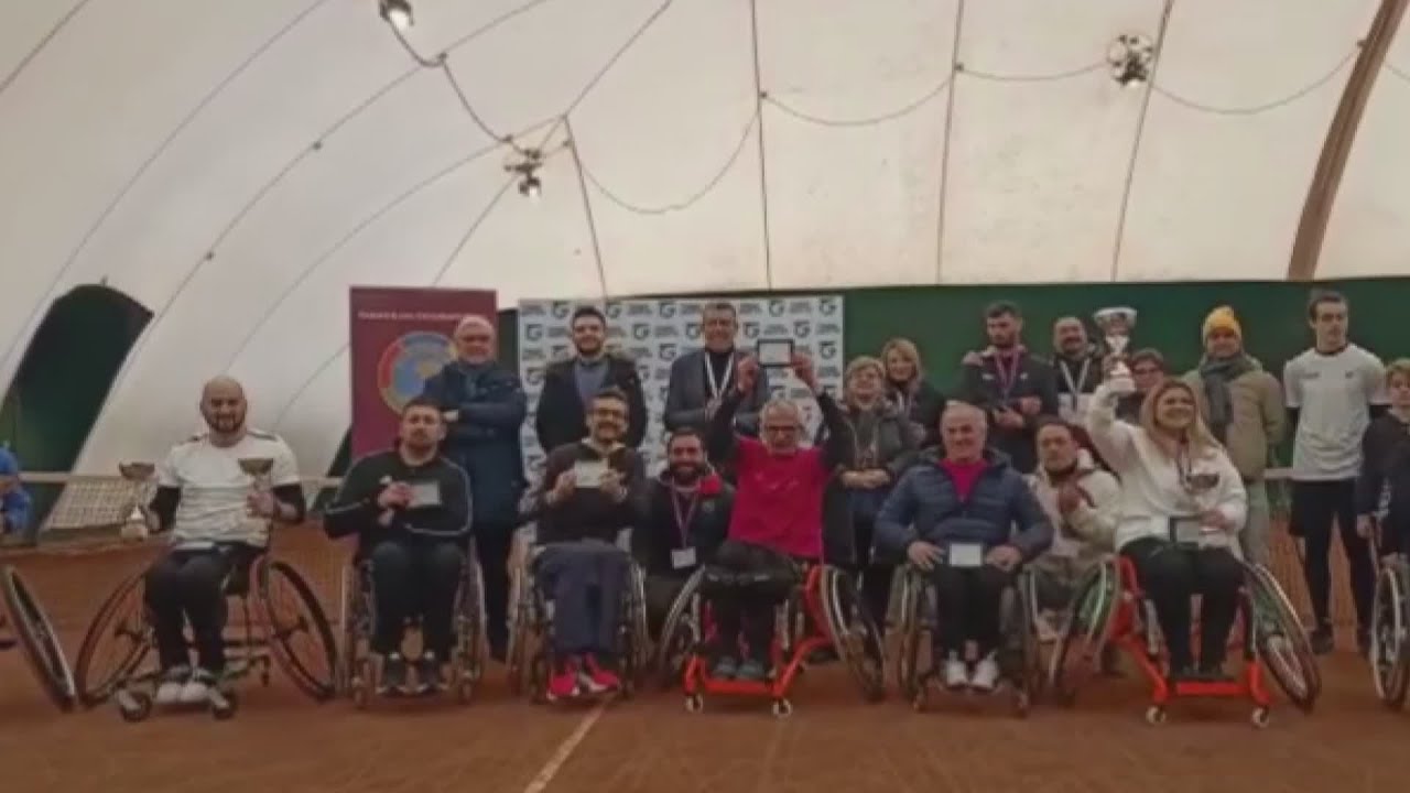 Rodeo Wheelchair, successo al Tennis Giotto - YouTube