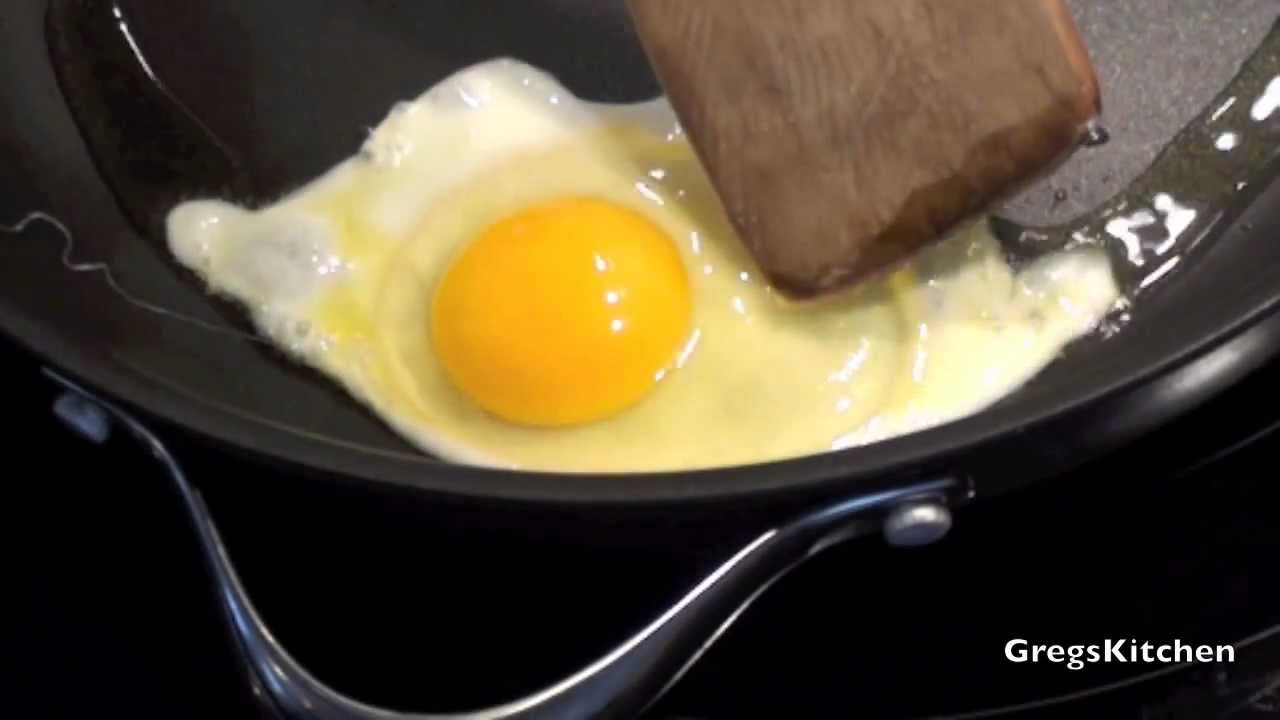 How To Make Over Easy Eggs (Recipe + VIDEO) - A Spicy Perspective