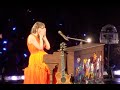 Italian Crowd Singing SEI BELLISSIMA To Taylor Swift 