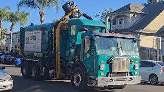 LA City Pete 520 Collecting Post-Christmas Trash - 37223