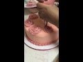 Basic cake decorating technique - Wilton tip 1M