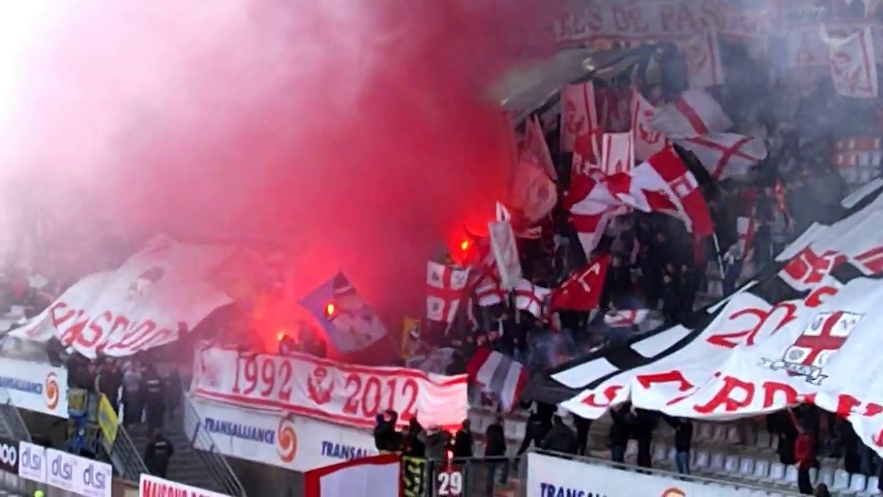 Tifo des Saturday FC : 20 ans de mouvement ultra à Nancy