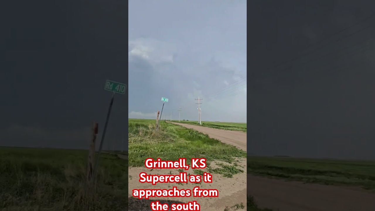 Grinnell KS Supercell As It Aproaches From The South Youtubeshorts Stormchasing