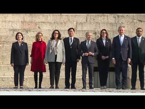 Family photo - Ministerial meeting on Industry, Tech and Digital