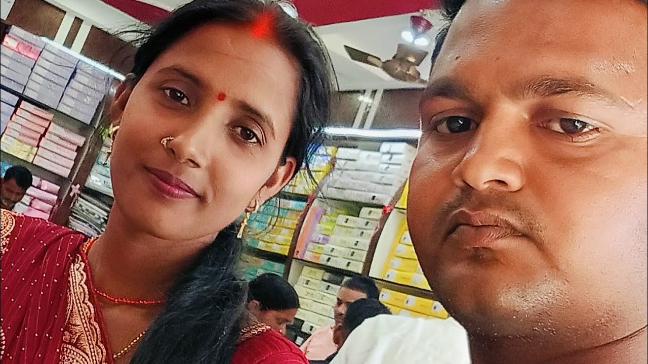 Highlight 1:32:33 – 1:37:32 from हेलो फ्रेंड्स राधे राधे मेरे 8:00 नाइटलाइफ में आप सभी को स्वागत है