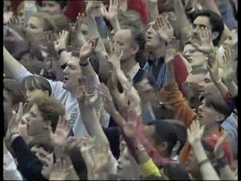 Matt Redman live song 'Shout to the Lord' Wembley ...