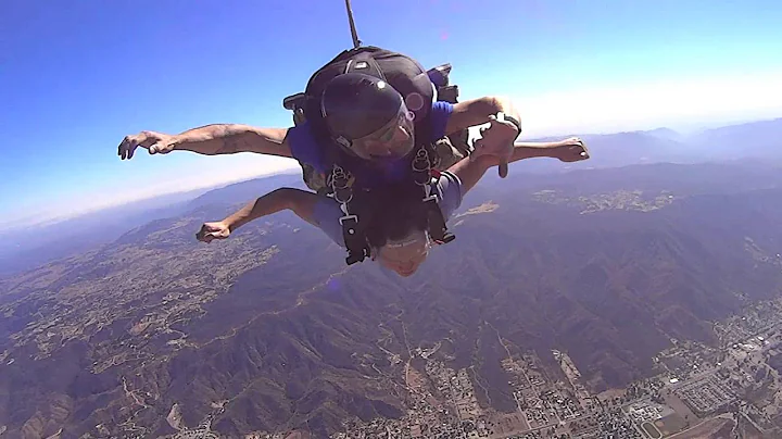 Cheng Cui   Tandem Skydiving At Skydive Elsinore