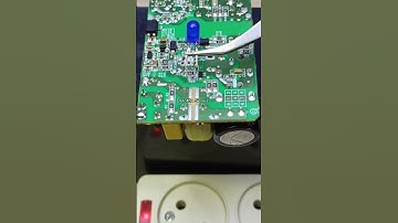 How to check the gate of a PWM IC driver using a 3V LED light. #tips #smps #powersuply #led #blink