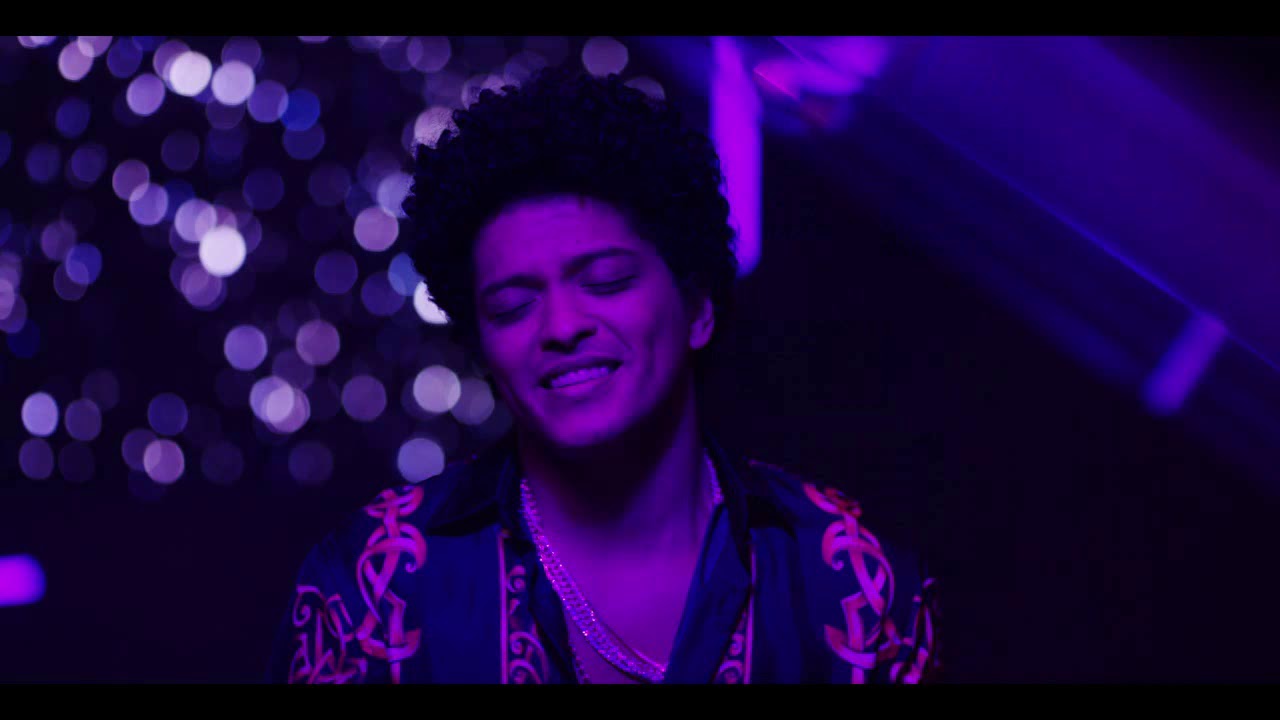 Bruno Mars - Versace On The Floor Official Video ( Tradução ) - YouTube