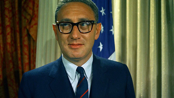 Here's What Hillary Clinton's Friend, Henry Kissin...