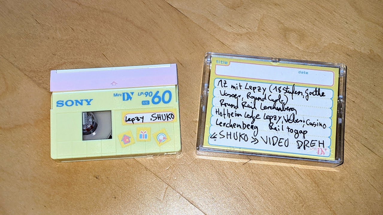 XM2 T016 - Mainz 2004 - Blading MiniDV graveyard