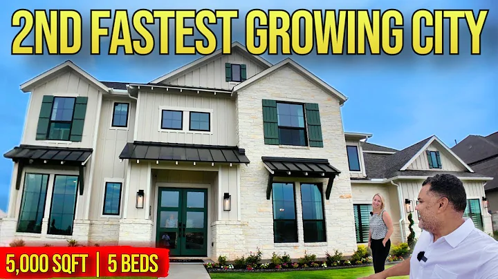 Living in Fulshear TX | 5,000 SQFT New Construction Home Tour in Houston Suburbs