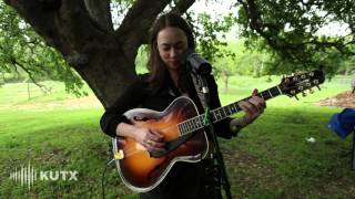 Sarah Jarosz - "House of Mercy" (Old Settler's Pop-Up Session) chords