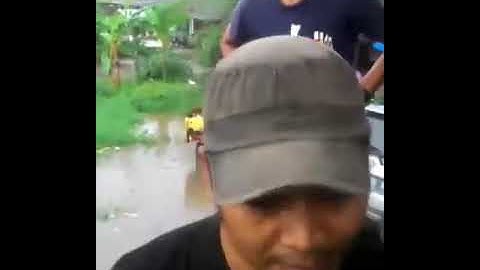 Walaupun banjir music tetap berjalan HOBAH!!!