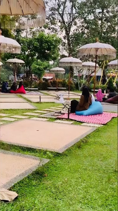 Cafe kekinian , Warung Tepi Danau Cafe and Resto Bogor