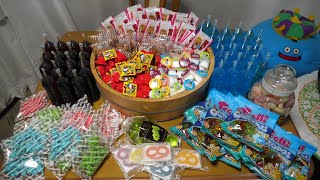 子供の頃の夢。叶えました。大量の駄菓子をどか喰い