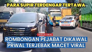 Download Lagu Rombongan Pejabat Berpatwal Polisi Terjebak Macet, Video Viral di Media Sosial MP3 Download Lagu Rombongan Pejabat Berpatwal Polisi Terjebak Macet, Video Viral di Media Sosial MP3