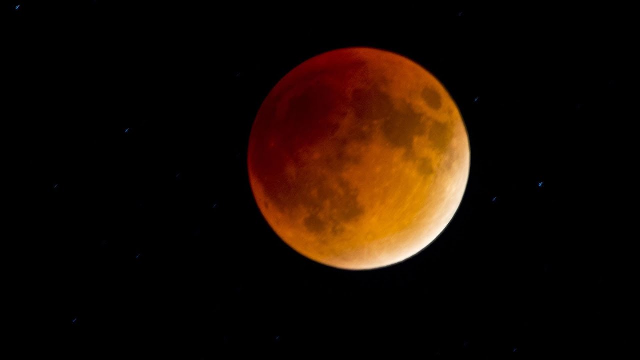 Ada Gerhana Bulan Merah Super Saat Detik-detik Vesak 2565 EB