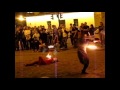 Зрительница &quot;навеселе&quot; роняет танцовщицу. Фаер шоу (Танцы с огнем) в Питере