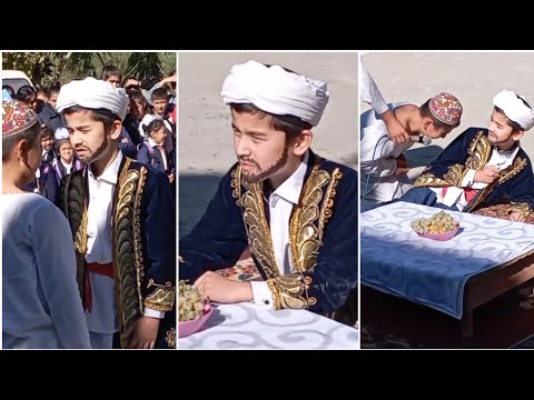 Katta eshaklar bilan porno tomosha qiling