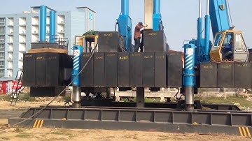 Máy ép cọc robot thủy lực (hydraulic static pile driver)