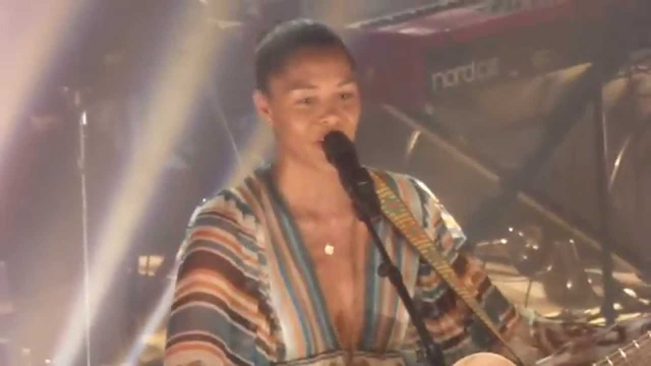 Watch Ayo. Les Folies Bergère 09/06/2014 "Hullabaloo" on YouTube