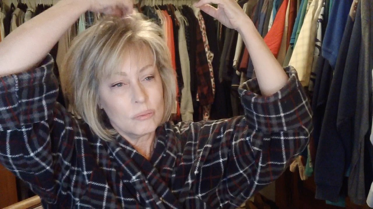 How to change the look of your hair, without doing much of anything! - YouTube