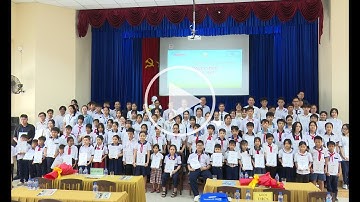 Trao 100 suất học bổng Chắp cánh ước mơ | Báo Ấp Bắc Online