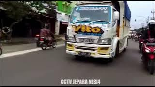 shot story'wa truk vito