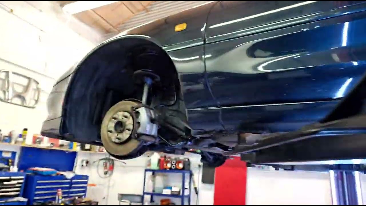 Under sealing Toyota MR2