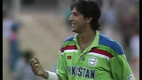 World Cup 1992 Match 16 India v Pakistan @ Sydney Highlights.