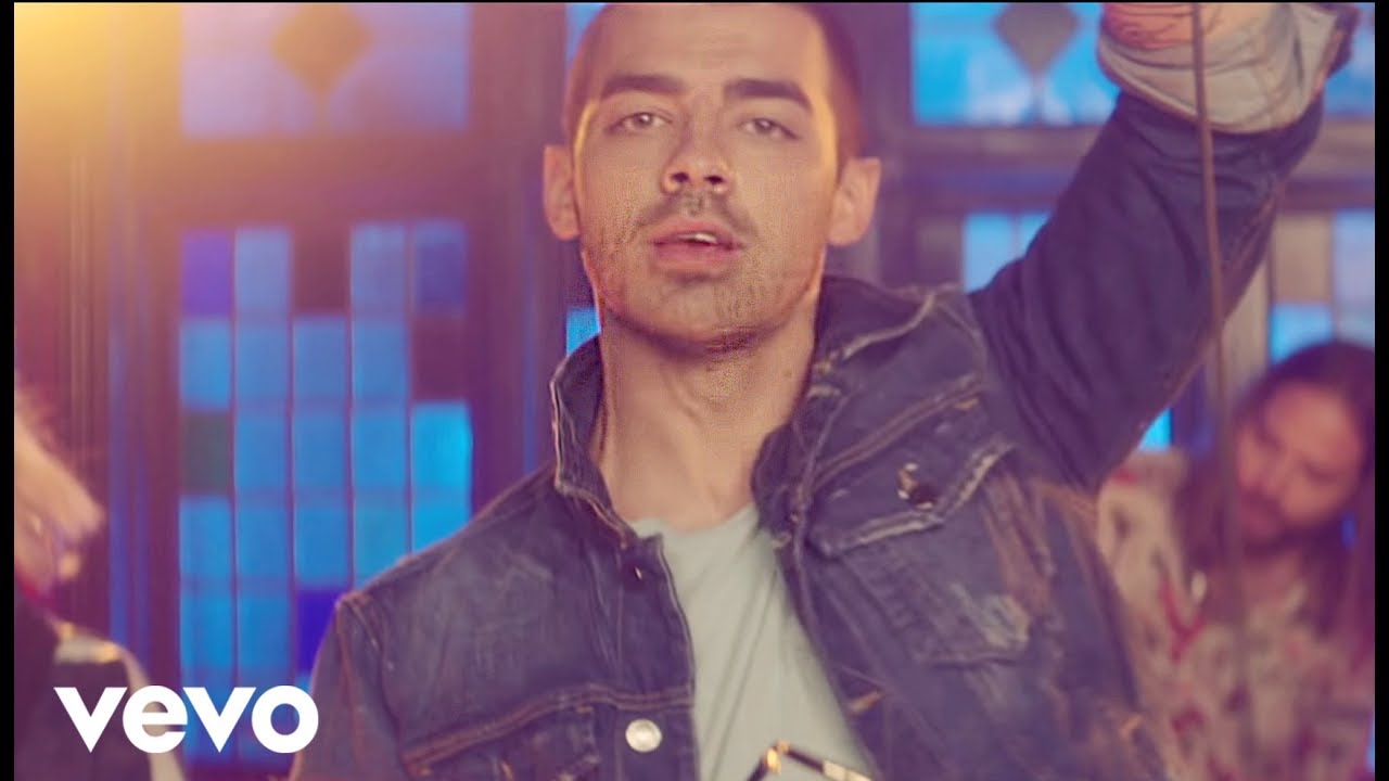 DNCE   Kissing Strangers ft Nicki Minaj Official Video