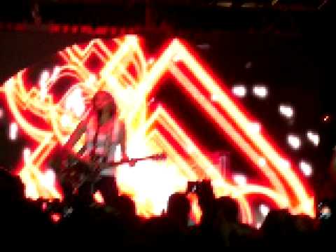 Sugarland - "Pour Some Sugar On Me" live at the Navajo Nation Fair 2008