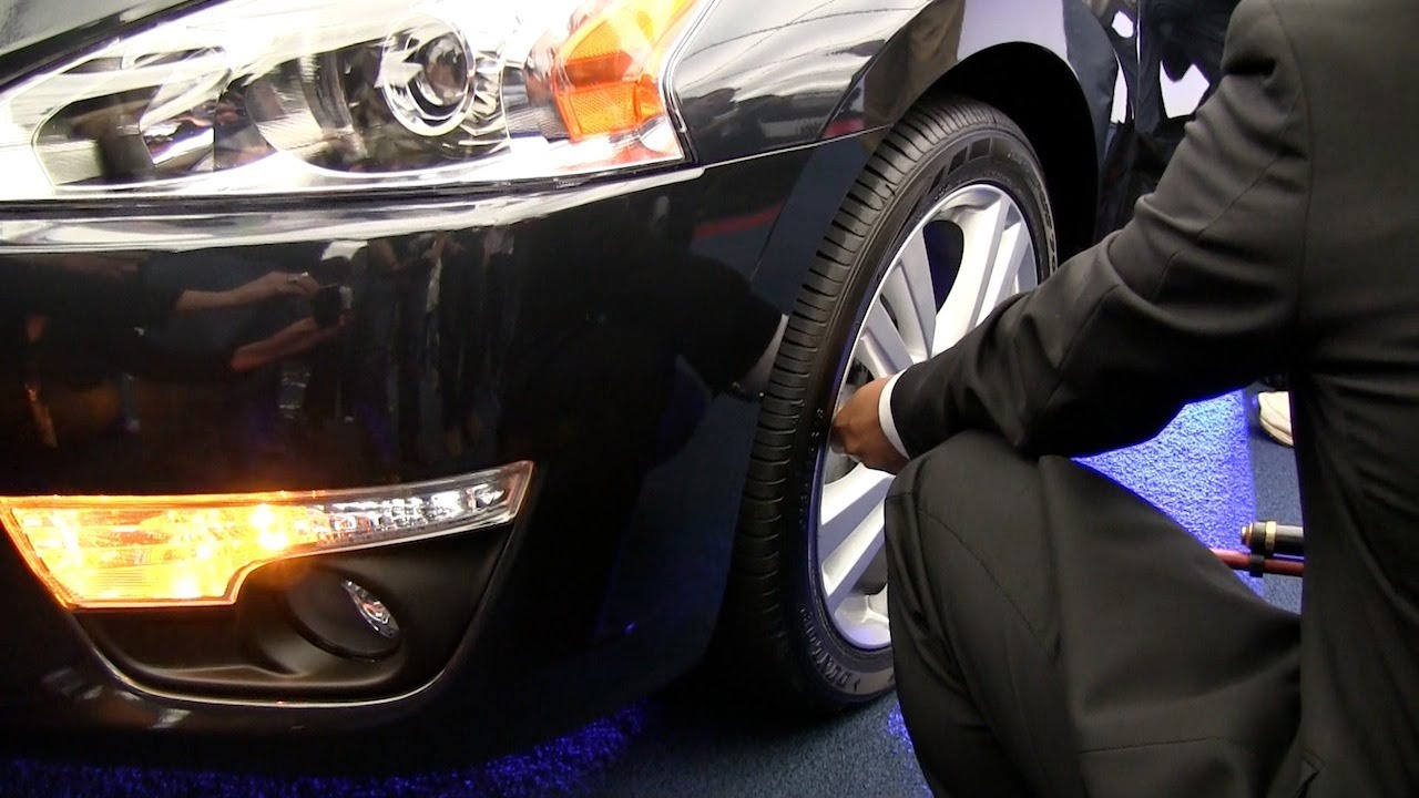 2013 Nissan Altima Easy Fill Tire Alert Demonstration - YouTube