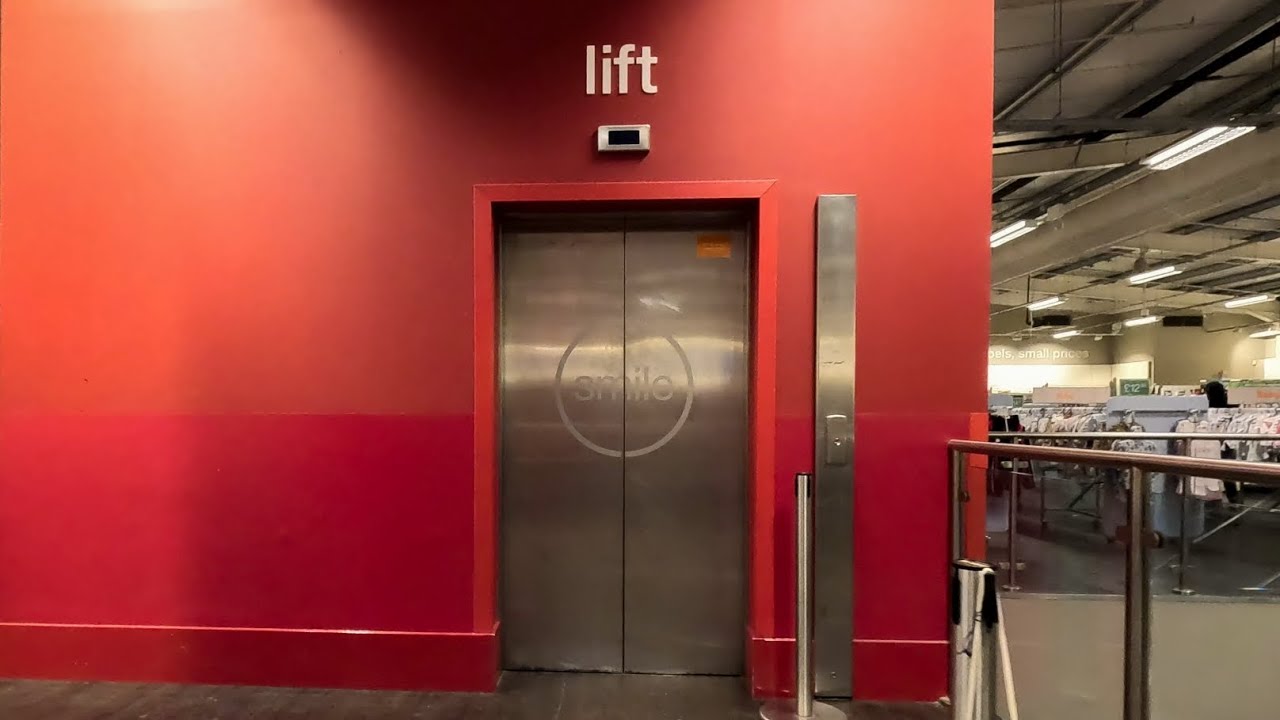 OTIS GeN 2 Traction Lift TK Maxx, Thurrock Shopping Park, Essex YouTube