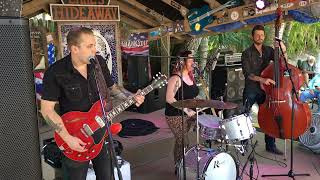 LINDSAY BEAVER  BRAD STIVERS  JOSH WILLIAMS  04-21-2019 - Earl's Hideaway, Sebastian FL