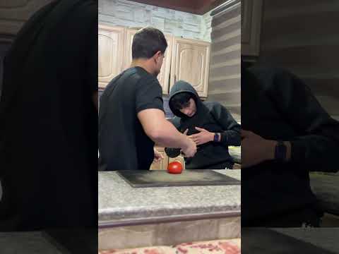 مقلب السكين 