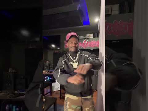 حليم قال لك أمريكية توس في سفارة 