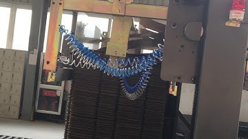 Hengli Packaging Equipment Automatic Counting paper stacker and waste cleaner new video 8