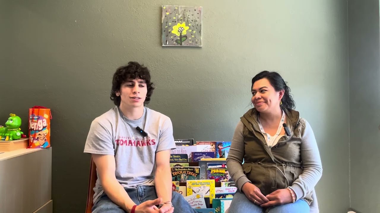 students and interns talk about their experience with manos unidas