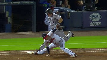 COL@ATL: Aybar makes a difficult play to first