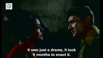 Jewel Thief(1967) [Clip 16/21] : Vyjayantimala tells Dev anand that there is no one named Amar .