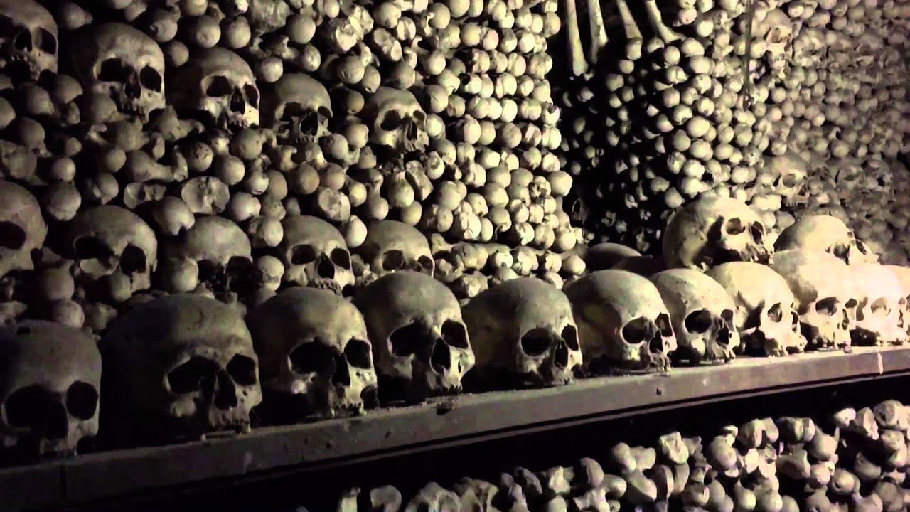La Capilla de los Huesos en Kutná Hora - YouTube