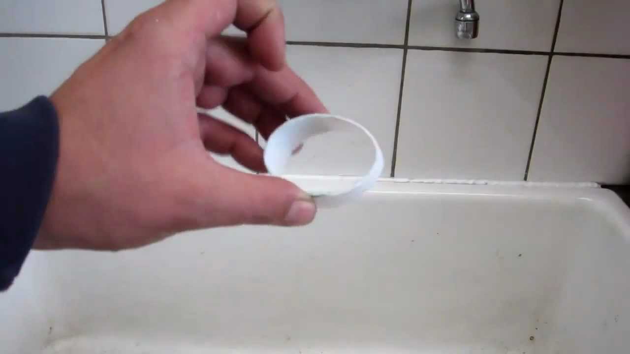 Comment faire un joint silicone, Plomberie